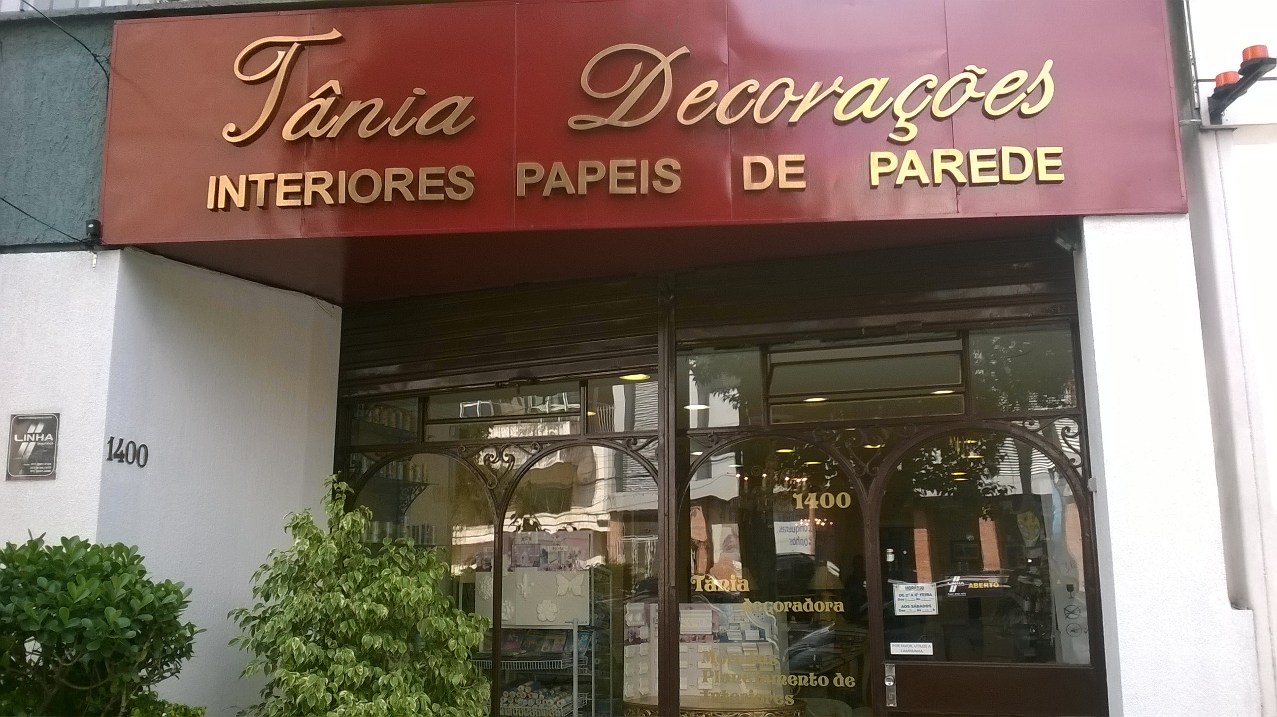 Fachada da loja Tânia Decorações na Av. Cristóvão Colombo, Porto Alegre